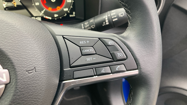 Nissan Juke 1.6 Hybrid N-Connecta 5dr Auto Hybrid Hatchback